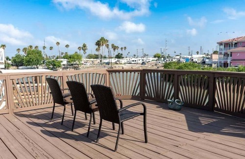 Port Isabel House | NEW! Blizzard's Lighthouse