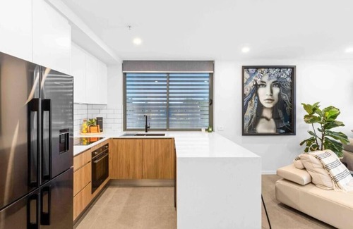 Sunshine Coast Apartment | New Boutique Apartment in the heart of Mooloolaba by BOXXLA