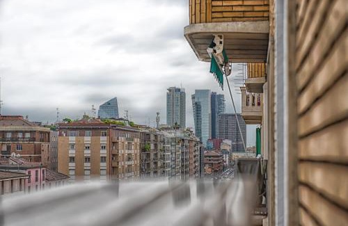 Gioia Apartment | New & Bright Balcony Flat by Central Station