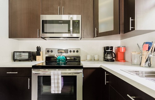 West Little River House | NEW BUILD! Luxury 3 Bedroom /2 Bathroom Private Clean Home - MIAMI☀️🏝