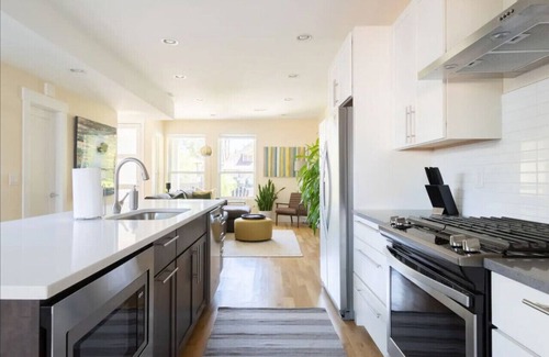 Sunnyside House | NEW BUILD Pet Friendly I Highlands I RiNo I Dwntwn