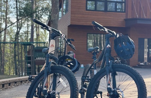 St Germain House | New build unique B Family At The Lake Cabin