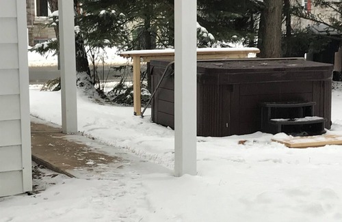 Saint Jovite Apartment | NEW by Designer at TREMBLANT- Big STYLE- HOT TUB!