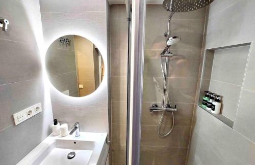 La Goleta Apartment | New CarreterIa 51 Apart Historic Center