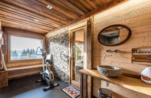 Le Tholy Ski Chalet | * NEW * CHALET "UNDER THE ROCK" 14 PERS - SAUNA, SPA, POOL, CINEMA, DISCO