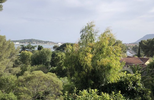La Seyne-sur-Mer Apartment | New - Charm & Quiet - TAMARIS, Sea view, Swimming pool