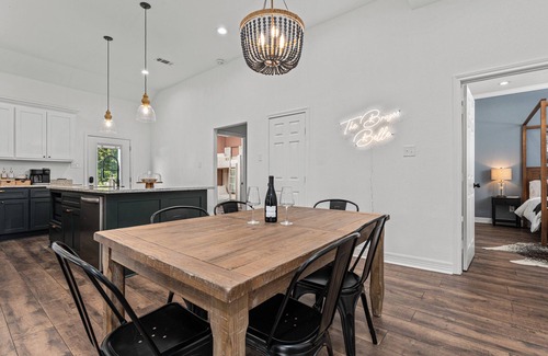 Waco House | NEW - Charming 3BD/2BA in the heart of Waco, Minutes from Baylor & Magnolia