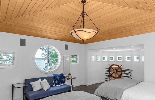 Lake Shore House | NEW! Coastal Elegance on Gull Lake