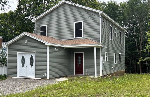 Camden House | New Colonial One Mile from Camden Harbor