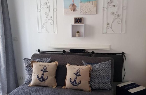 Navodari Apartment | New cosy 1BR ap, 3 min walk to Eros beach Navodari