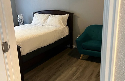 Green Valley Ranch Apartment | New Cosy walkout basement