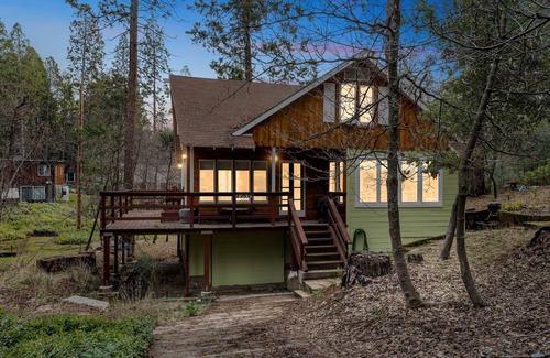 Twain Harte House | NEW! Cozy Mountain Retreat – Relax & Explore