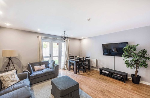 New Cross Apartment | New Cross family home near Greenwich