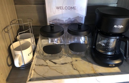 Granby Apartment | New Double Queen Hotel Room w/pools and minutes from Winter Park/Grand Lake