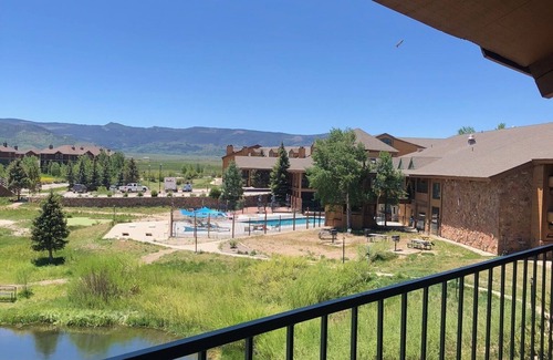 Granby Apartment | New Double Queen Hotel Room w/pools and minutes from Winter Park/Grand Lake
