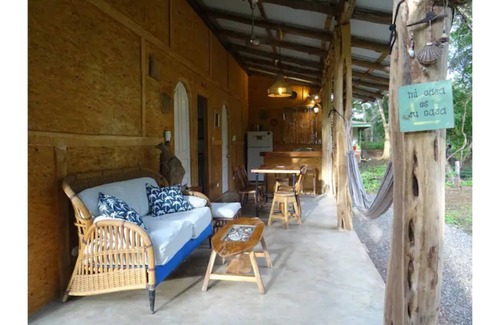 Playa Negra Cabin | New, El Chic Shack, Rustic yet Comfy walk to Negra