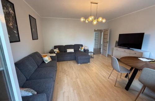 Ursynow Apartment | New Family KEN Apartment 80m2, metro Stoklosy