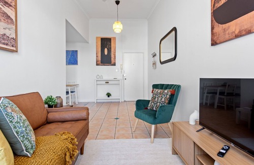 New Farm Apartment | New Farm Nest! 2Bed/1Bath/Balcony