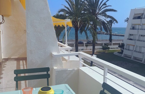 Caleta de Velez Apartment | NEW Firstline Beach, Sea View, Aircon, fast WiFi, Pool, 2 Sunny Terraces Parking