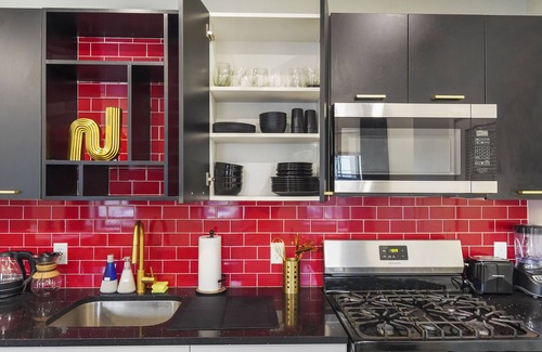 Ironbound District Apartment | New! Free Parking 30% Off King bd NYC 30 Min W/D