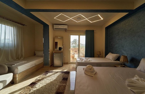 Kafrat al Jabal Hotel | New Gardenia Pyramids View