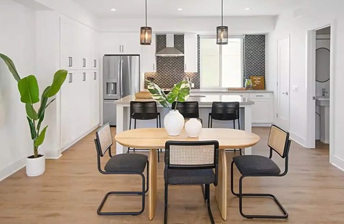 Stockton House | New Golden Hill City Charmernn