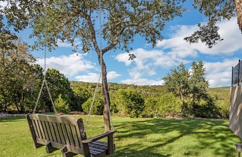 New Braunfels House | NEW Gorgeous Home With Hot Tub 5min From the River