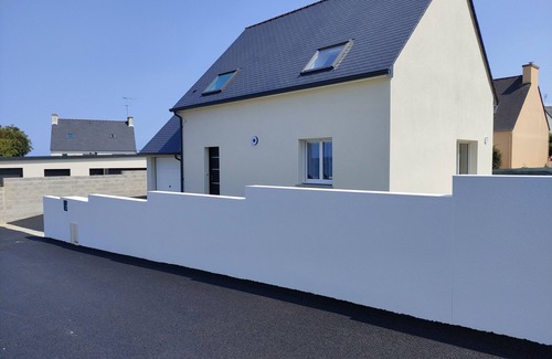 Saint-Pol-de-Leon Villa | New house with seaside garden