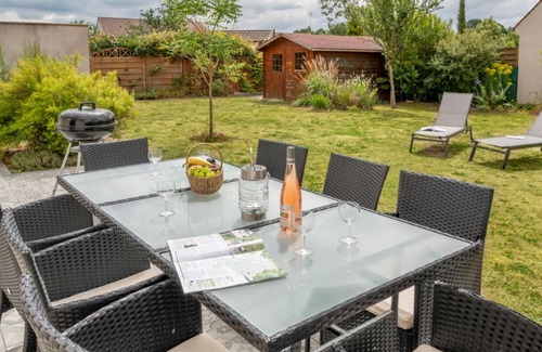 Le Meux Cabin | New house with garden sleeps 8 Compiègne 10 mn
