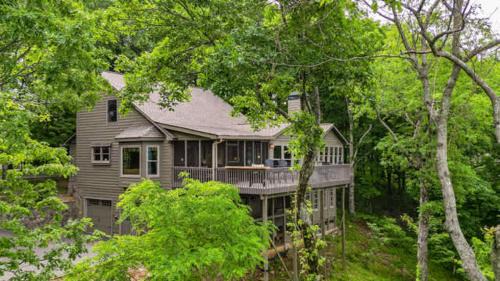 Big Canoe House | New in Big Canoe- Golf Lake & Mountain Views