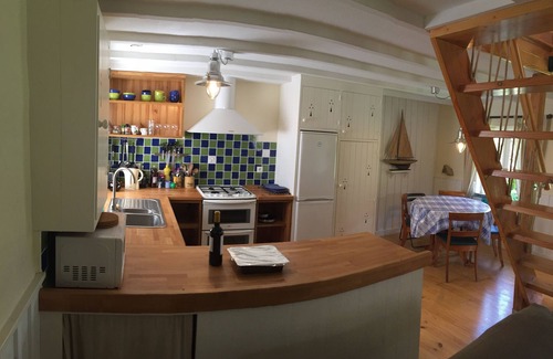 Plourin House | New in Finistère- Gîtes l'Authentik- "Le Petit Nid"