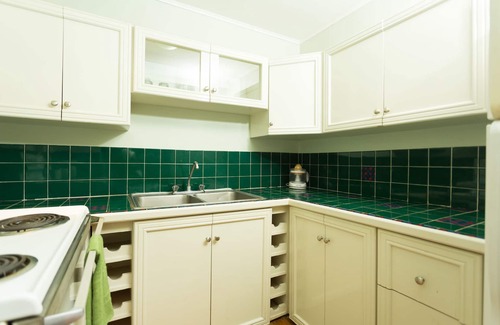New Kingston Apartment | New Kingston Guest Apartments at Abbey