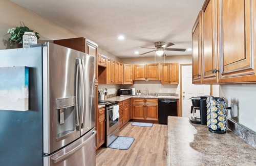 Somerset House | NEW! Lakelife at Somerset 4-Bedroom Home - Handicap accessible