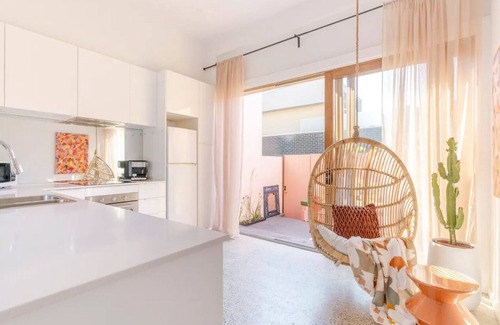Fitzroy House | New listing! 5 min walk to CBD, w Rooftop Terrace