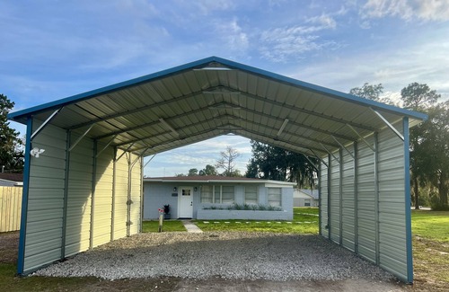 Leesburg House | New Listing! Boat Friendly! "Fisherman's Getaway" near Lake Harris in Leesburg