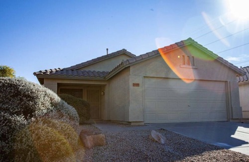 Springfield Park House | NEW LISTING! Clean 3 bed, 2 bathroom near the WMO Golf tournament