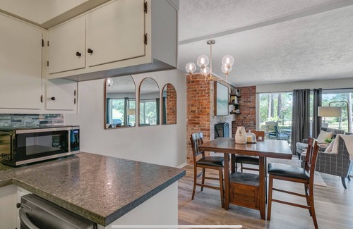 Brookeland Condo | New Listing! Cozy 2-bedroom 3-bath condo on hole 3 of Rayburn Country Club