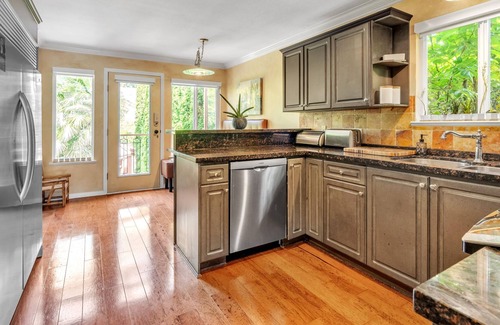 Riley Park House | NEW LISTING! Luxury Retreat in the Heart of Vancouver by RedAwning
