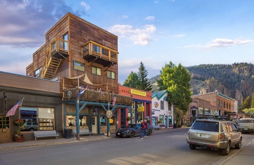 Creede Condo | New Listing! Luxury Uptown Studio Loft | Panoramic Views | Downtown Creede