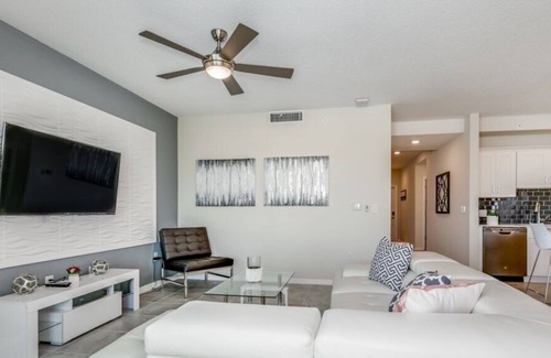 Campbell Apartment | New Listing! Storey Lake Resort, 9mi to Disney & 10mi to Universal - FS319267