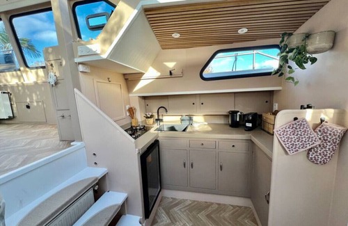 Baambrugse Zuwe Boat Rental | NEW - Little Ibiza - on a Lake near Amsterdam