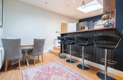 Dublin House | New lower rates in our stylish city house.