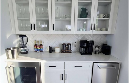 Corolla House | NEW LUX Soundfront, Pool, Elevator, Currituck Club, Currituck Club