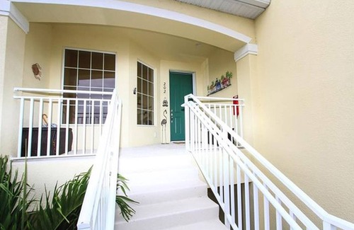 Biggar Condo | New Luxury Condo in Enclosed area near beaches