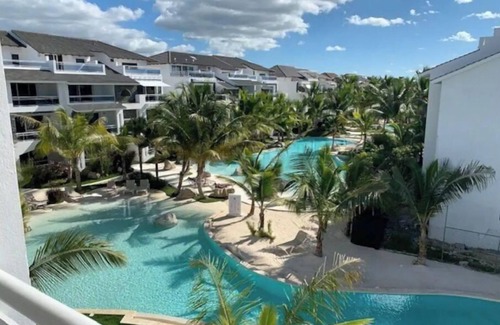 Dominicus Condo | NEW Luxury Penthouse with Jacuzzi and BBQ!