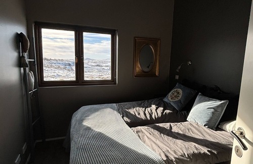 Blaskogabyggd Cabin | New Luxury Riverfront Scenic View