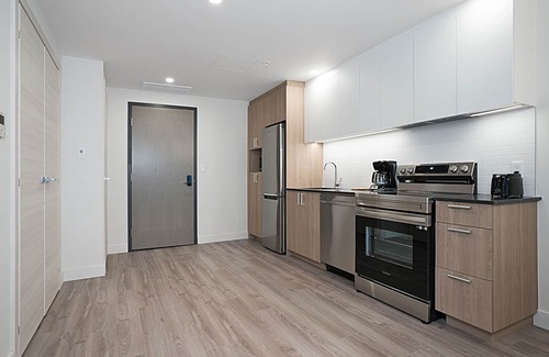 Milton Park Apartment | New Luxury Unit in Heart of MTL 812 | Metro access