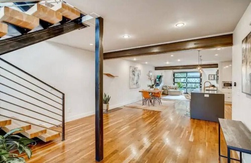 Sunnyside House | New modern 3-bedroom duplex in Denver with beautiful view and outdoor space
