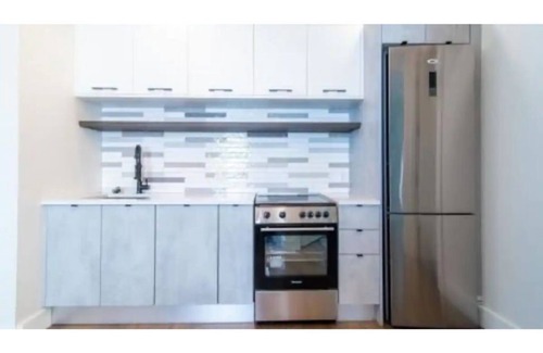 Crown Heights House | New modern Apt w/gym &elevator(monthly deal disc.)