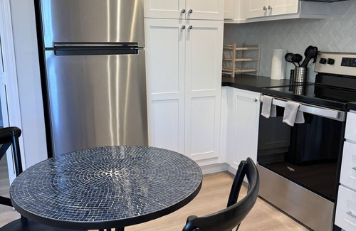 Talmadge House | New Modern Casita in Unique Kensington